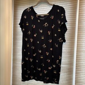 Loft Floral Dark Blue Flutter Short Sleeve